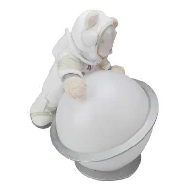 Luminária Silvia Polito Astronauta Observando a Lua