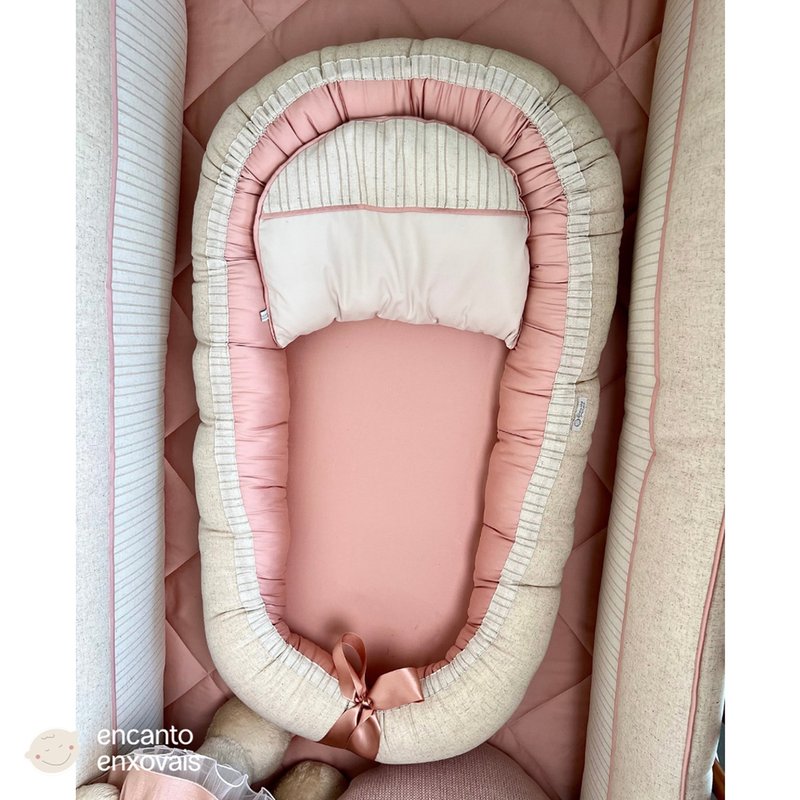 Ninho Kit Berço Corações Encanto Enxovais Percal 400 fios e Linho