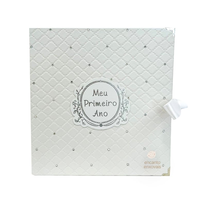 Livro do Bebê Original Paper Meu Primeiro Ano Matelassê Branco Strass