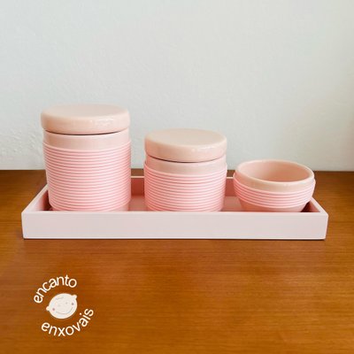Kit Higiene Detalhes Cerâmica com Bandeja Rosa Alinhavado