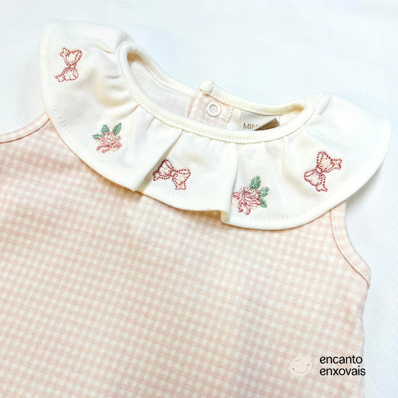 Detalhes Macacão Regata Mini e Co em Algodão Egípcio Cachorrinhas